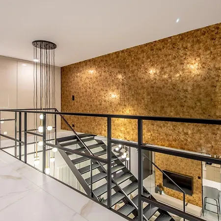 아파트 Super-apartamenty Vip Jacuzzi Ii