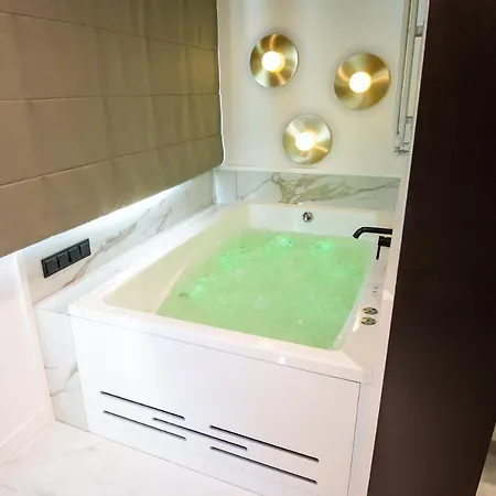 アパート Super-apartamenty Vip Jacuzzi Ii *