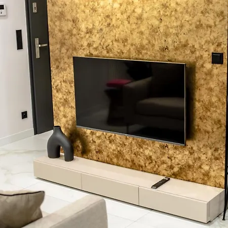 Super-apartamenty Vip Jacuzzi Ii * ポズナン